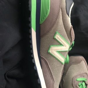 NWOT Woman’s NB size 9&1/2 sneaker,fits like 8&1/2